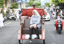 Transportasi Publik Jumat, Becak Listrik Diminati